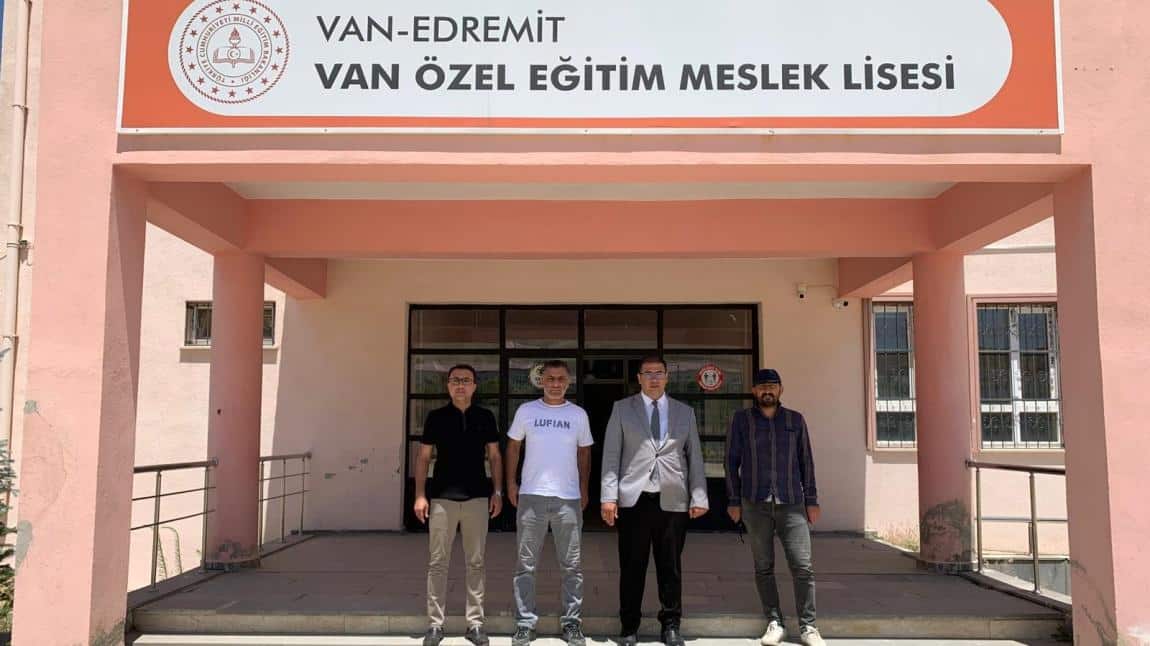 İLÇE MİLLİ EĞİTİM MÜDÜRÜMÜZ DOĞAN NURSES OKULUMUZU ZİYARET ETTİ.